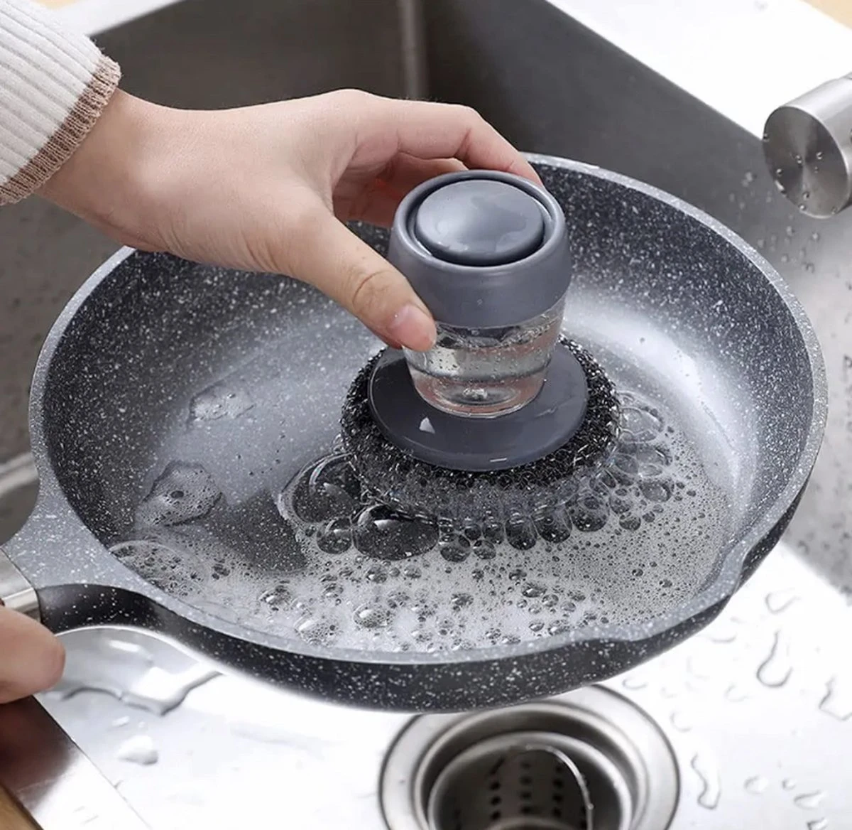 Afwasborstel met Zeepdispenser – Met 3 verschillende opzet stukken – Inclusief Houder – Grijs – Afwas Borstel Zeepreservoir – Zeep Handborstel – Doseerpomp – Afwasmiddel Dispenser – Navulbaar Afwasborstel Met Zeepdispenser – Met 3 Verschillende Opzet Stukken – Inclusief Houder – Grijs – Afwas Borstel Zeepreservoir – Zeep Handborstel – Doseerpomp – Afwasmiddel Dispenser – Navulbaar -Huishoudelijke Artikelen Winkel 1200x1168 1