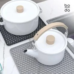 BODO Gootsteenmat Siliconen Donker Grijs - 30.5 X 30.5 Cm - Keuken Accessoires - Gootsteen Beschermer - Onderzetters Siliconen - Anti Kras - Gootsteen Accessoires -Huishoudelijke Artikelen Winkel 1200x1200 1202