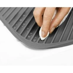 "Joseph Joseph Afdruipmat - Flume - Large - 31 X 43,5 Cm - Grijs" -Huishoudelijke Artikelen Winkel 1200x1200 1296