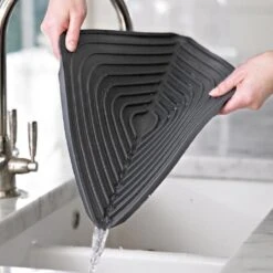 "Joseph Joseph Afdruipmat - Flume - Large - 31 X 43,5 Cm - Grijs" -Huishoudelijke Artikelen Winkel 1200x1200 1297