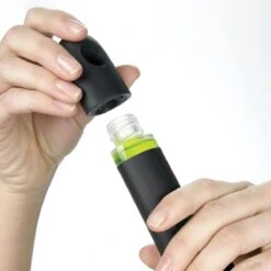 OXO Good Grips Afwasborstel Met Zeepdispenser -Huishoudelijke Artikelen Winkel 1200x1200 1316