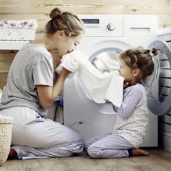 Omo Vloeibaar Wasmiddel Wit - 100 Wasbeurten - Grootverpakking 6 Omo Vloeibaar Wasmiddel Wit - 100 Wasbeurten - Grootverpakking -Huishoudelijke Artikelen Winkel 1200x1200 135