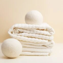 Apeiron Drogerballen - Droogballen - 6 XL Wasbollen - Droger - Duurzaam - Wasmachine - Wasverzachter - Energie Besparen - Zero Waste - Schapenvacht - Wol 7 Apeiron Drogerballen - Droogballen - 6 XL Wasbollen - Droger - Duurzaam - Wasmachine - Wasverzachter - Energie Besparen - Zero Waste - Schapenvacht - Wol -Huishoudelijke Artikelen Winkel 1200x1200 771