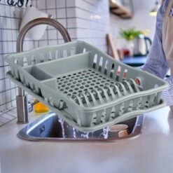 Merkloos Decopatent® Afdruiprek Voor Afwas - Afdruiprekje Met Lekbak - Kunststof Afdruipmat - Afwassen Borden & Bestek - 32.5x49x9 - Grijs 7 Merkloos Decopatent® Afdruiprek Voor Afwas - Afdruiprekje Met Lekbak - Kunststof Afdruipmat - Afwassen Borden & Bestek - 32.5x49x9 - Grijs -Huishoudelijke Artikelen Winkel 1200x1200 992