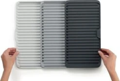 Joseph Joseph - Tier - Afdruipmat - Uitschuifbaar - Grijs -Huishoudelijke Artikelen Winkel 1200x814 1