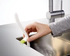 Joseph Joseph Edge Vaatwasborstel - Met Ingebouwde Gootsteensteun - Antraciet -Huishoudelijke Artikelen Winkel 1200x964