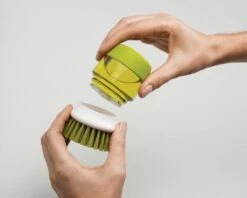 Joseph Joseph Afwasborstel Palm Scrub - Incl Houder - Grijs -Huishoudelijke Artikelen Winkel 1200x964 3