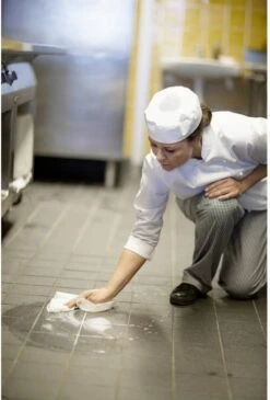 Poetsrol Tork M2 121206 2-laags - 20cm X 160m - 6 Rollen 4 Poetsrol Tork M2 121206 2-laags - 20cm X 160m - 6 Rollen -Huishoudelijke Artikelen Winkel 812x1200 2