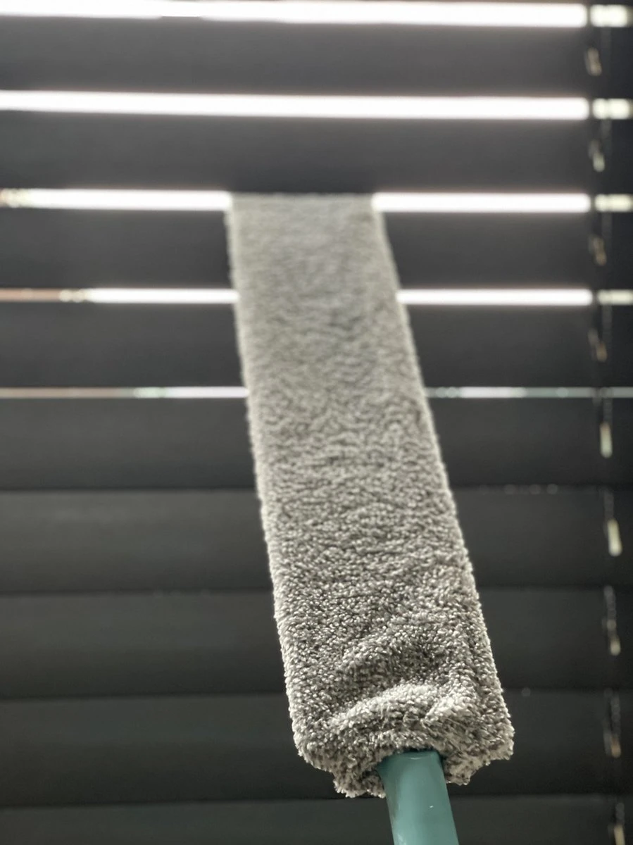 Verstelbare stofdoek voor jaloezieën / verstelbare plumeau / Verstelbare stofdoek / Reinigings borstel jaloezieën / Jaloerzieën reiniger/ Intrekbare stofborstel / Onder kast dweil / Intrekbare verstelbare plumeau / Stoffer / Schoonmaken tips Verstelbare Stofdoek Voor Jaloezieën / Verstelbare Plumeau / Verstelbare Stofdoek / Reinigings Borstel Jaloezieën / Jaloerzieën Reiniger/ Intrekbare Stofborstel / Onder Kast Dweil / Intrekbare Verstelbare Plumeau / Stoffer / Schoonmaken Tips -Huishoudelijke Artikelen Winkel 899x1200 3